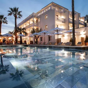 https://domaine-du-mirage.fr-provencehotel.com